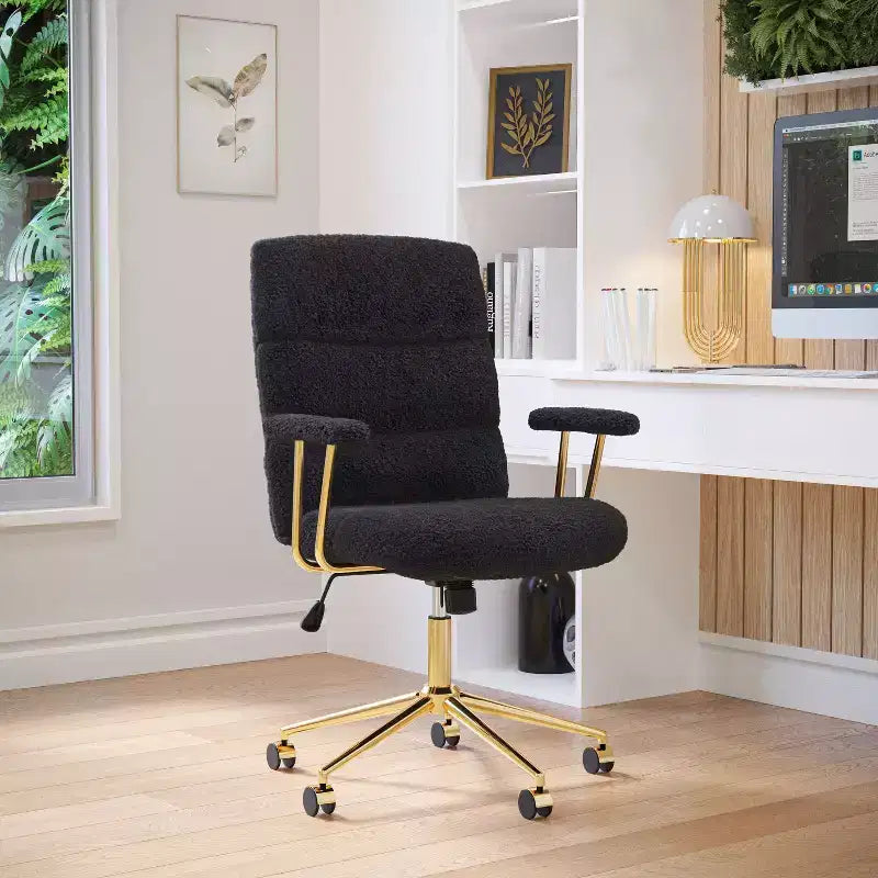 Okak Modern Fleece Office Chair with Goden Frame, 360 Swivel Comfy Chair with Adjustable Height and Wheels, Desk Chair for Study, Reading Room